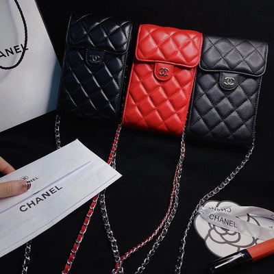 Chanel Luxury Phone Pouch Handbag - Black Quilted Leather